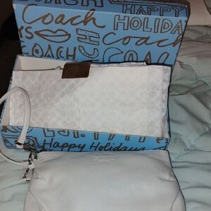 Coach White Leather Wristlet